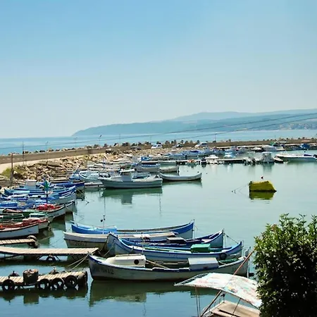 2 Bedrooms With Ocean View In Byala Lejlighed