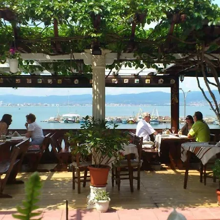 2 Bedrooms With Ocean View In Byala Apartman Bjala